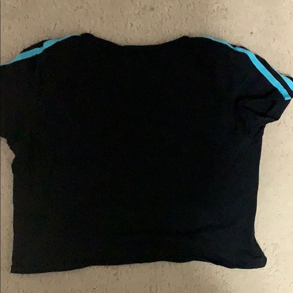 Crop top - Picture 3 of 3